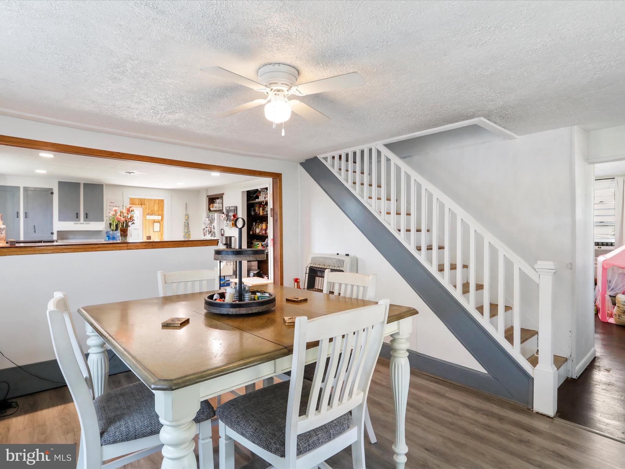 TOWN OF ROMNEY - Residential