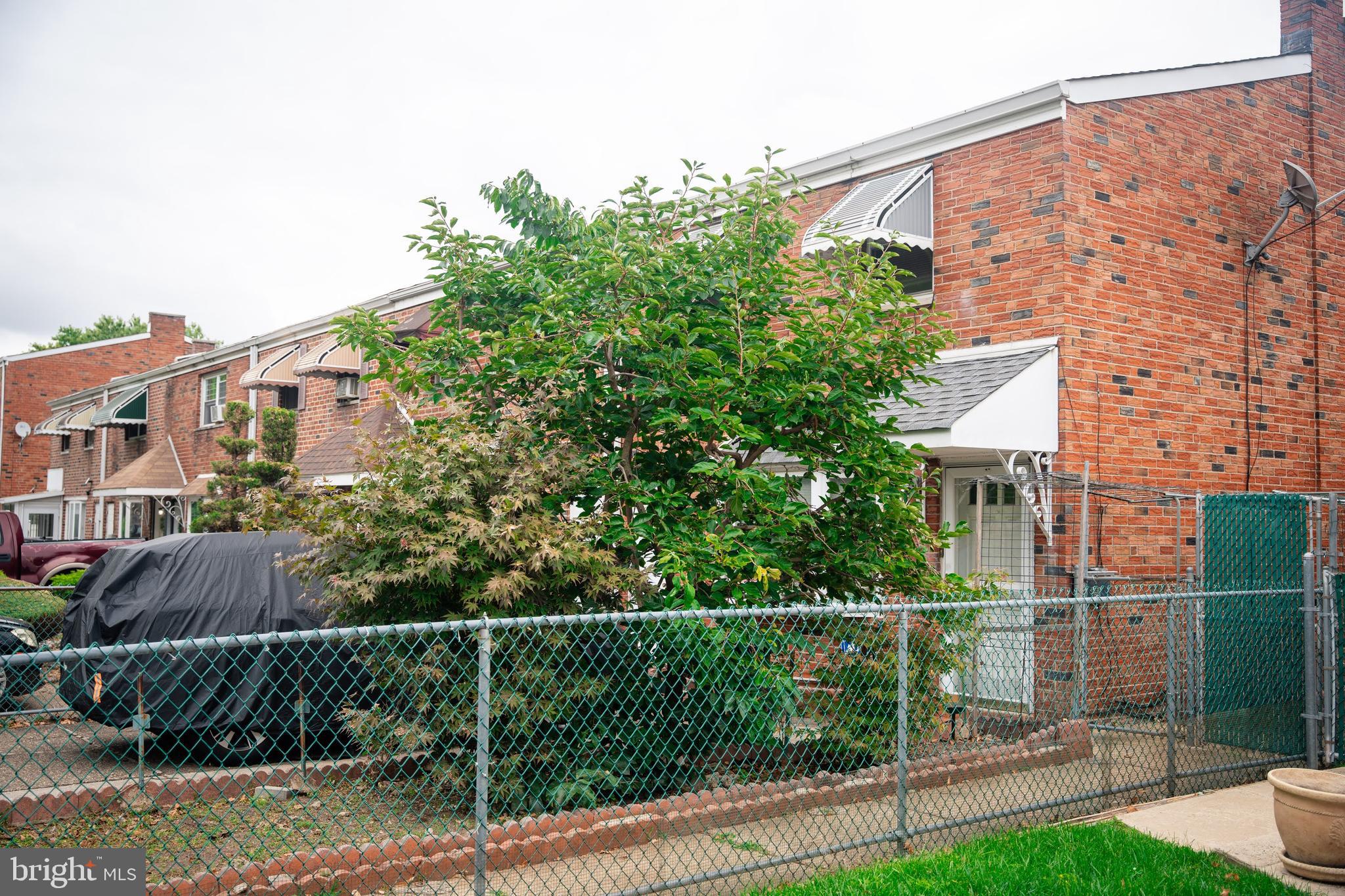 PHILADELPHIA (SOUTHWEST) - Residential