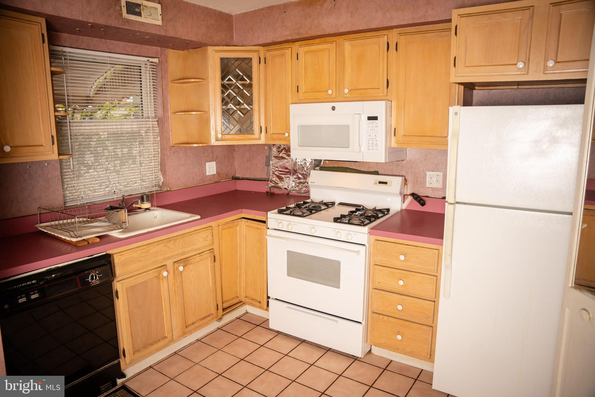 PHILADELPHIA (SOUTHWEST) - Residential