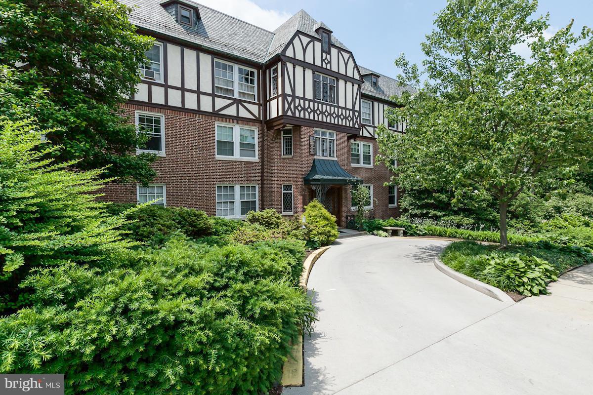 PRICED TO SELL!!! Nestled between Guilford & Roland Park, this charming, freshly painted condo has it all! Secured-entry elevator building in a tranquil park-like setting, sought-after location, spacious layout, ample storage, and beautiful architectural features. Minutes from shops, restaurants, & movie theaters. Walking distance to JHU & Loyola shuttles. Condo fee covers almost all utilities!!