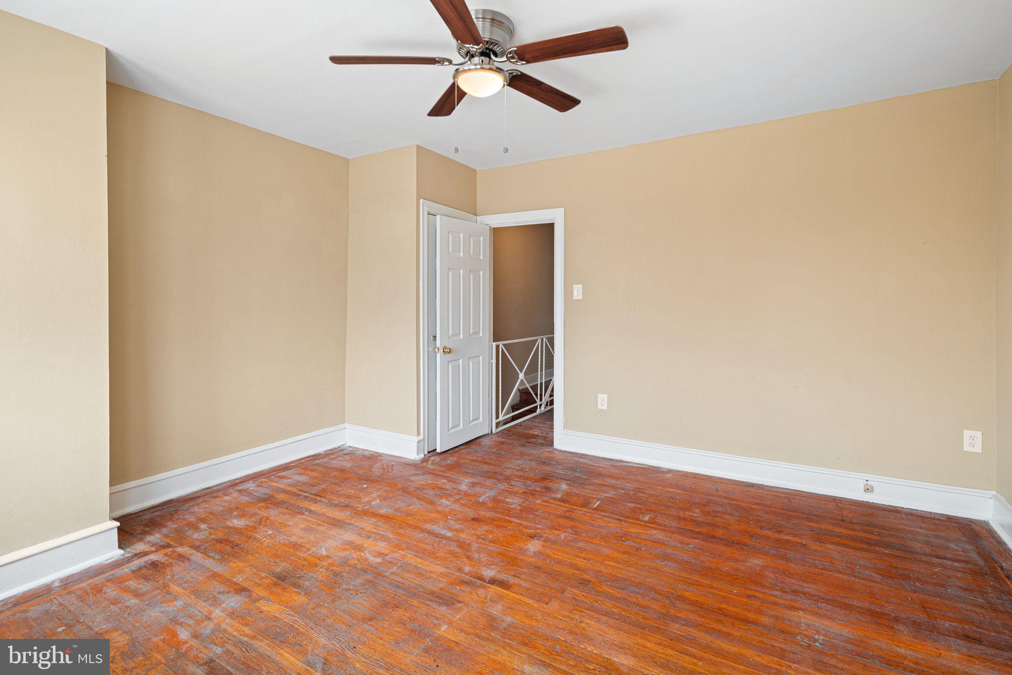 253 W SPENCER AVENUE