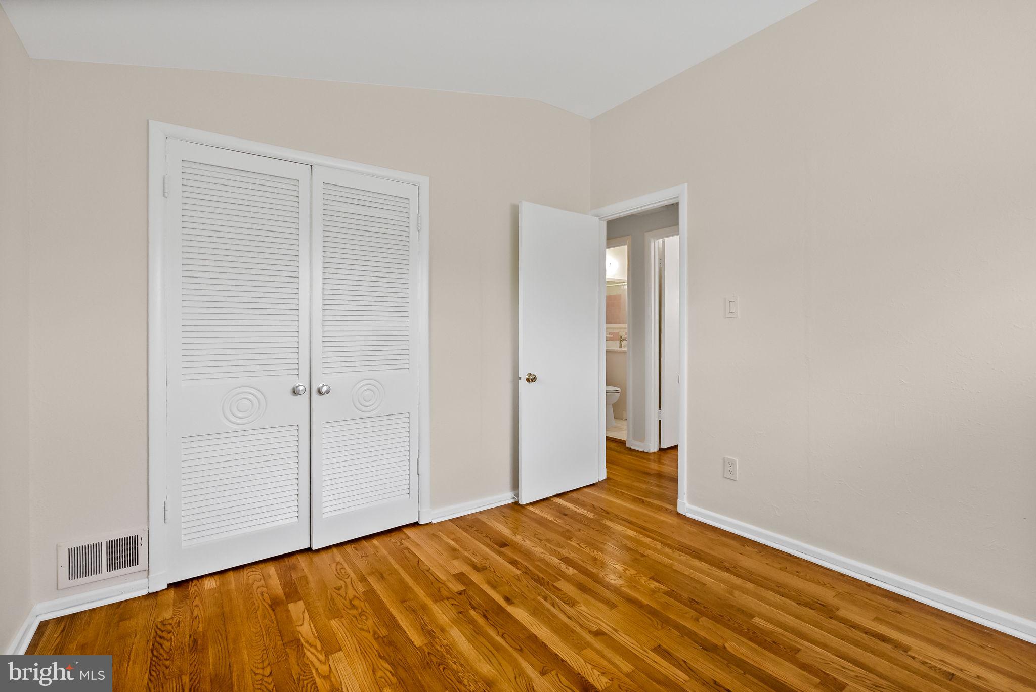 ROSEMONT - Residential Lease