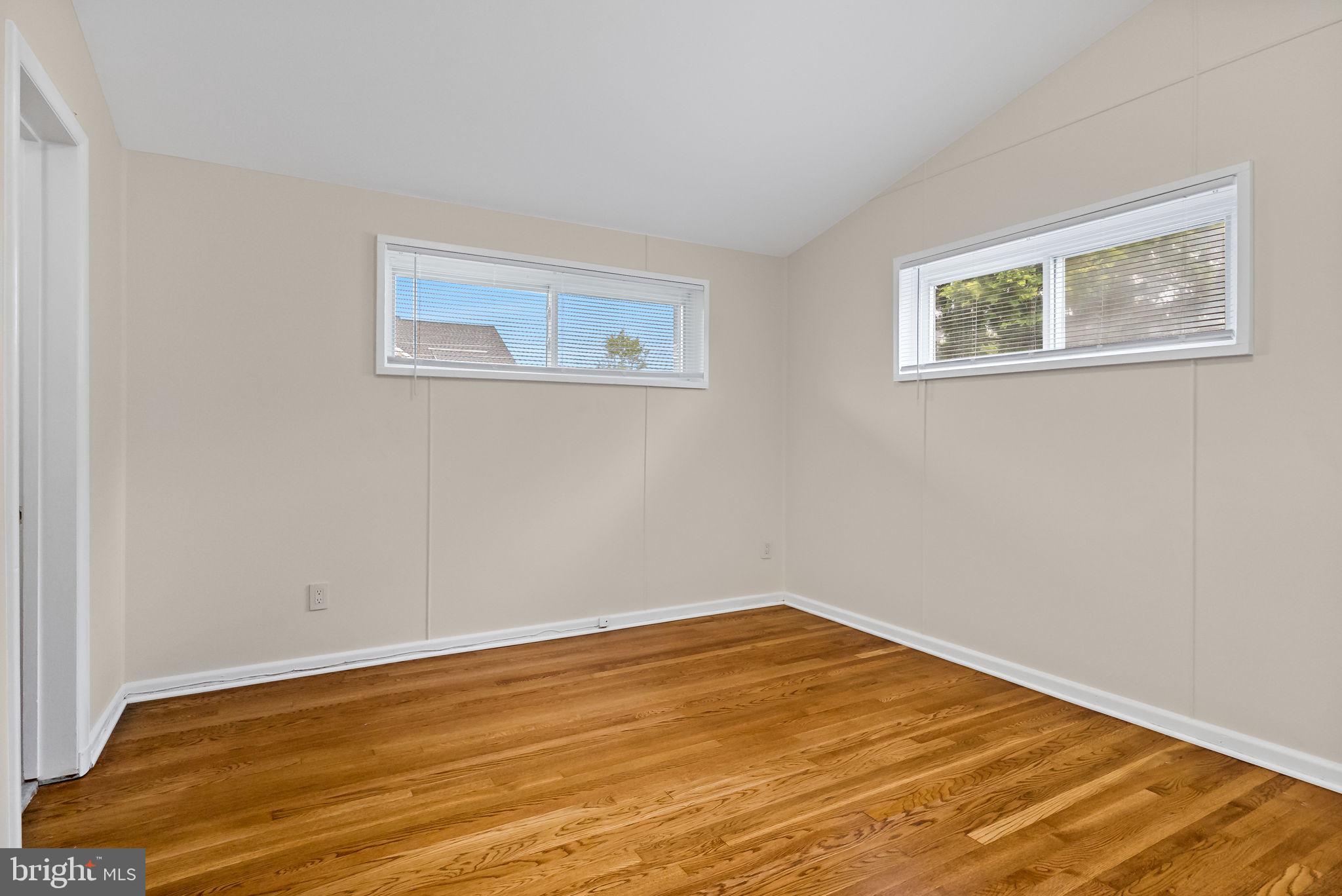 ROSEMONT - Residential Lease