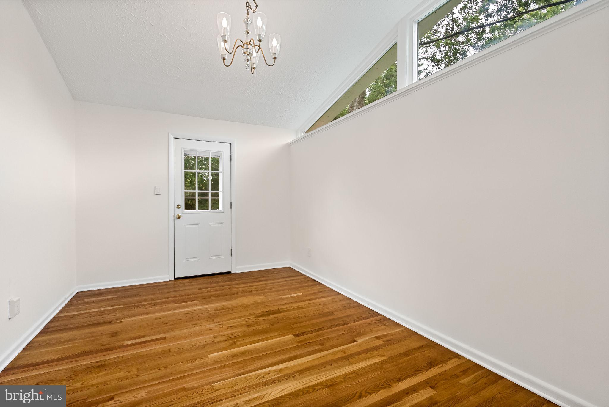 ROSEMONT - Residential Lease