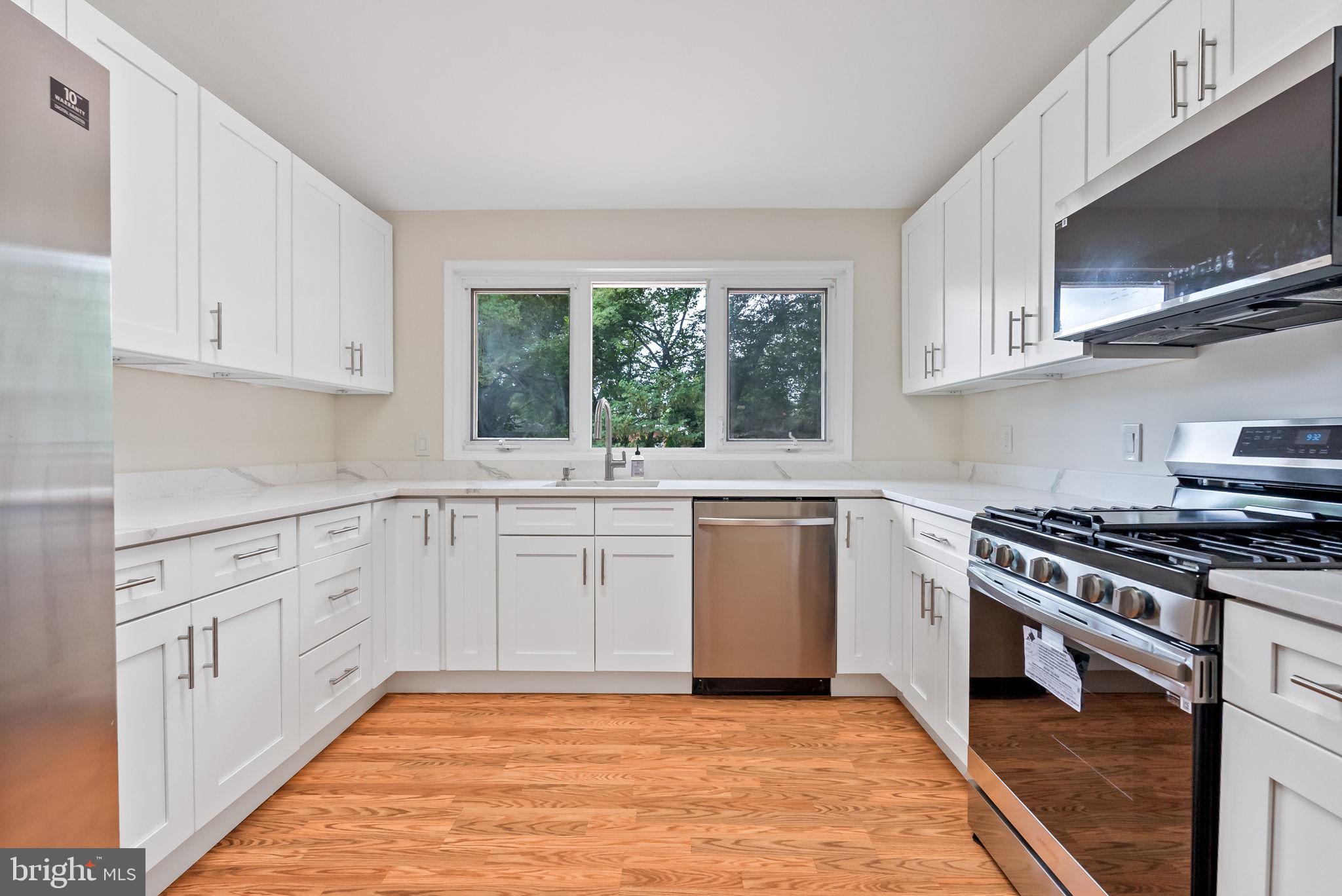 ROSEMONT - Residential Lease