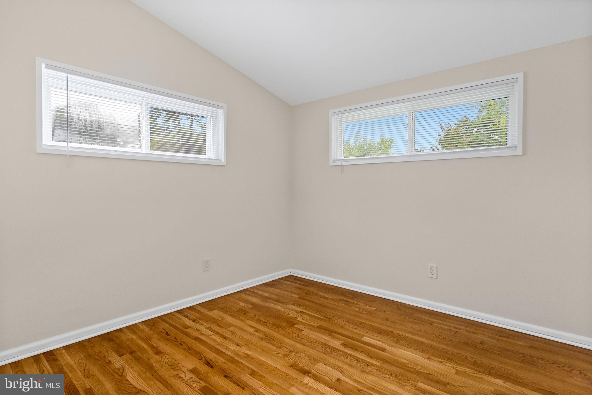 ROSEMONT - Residential Lease