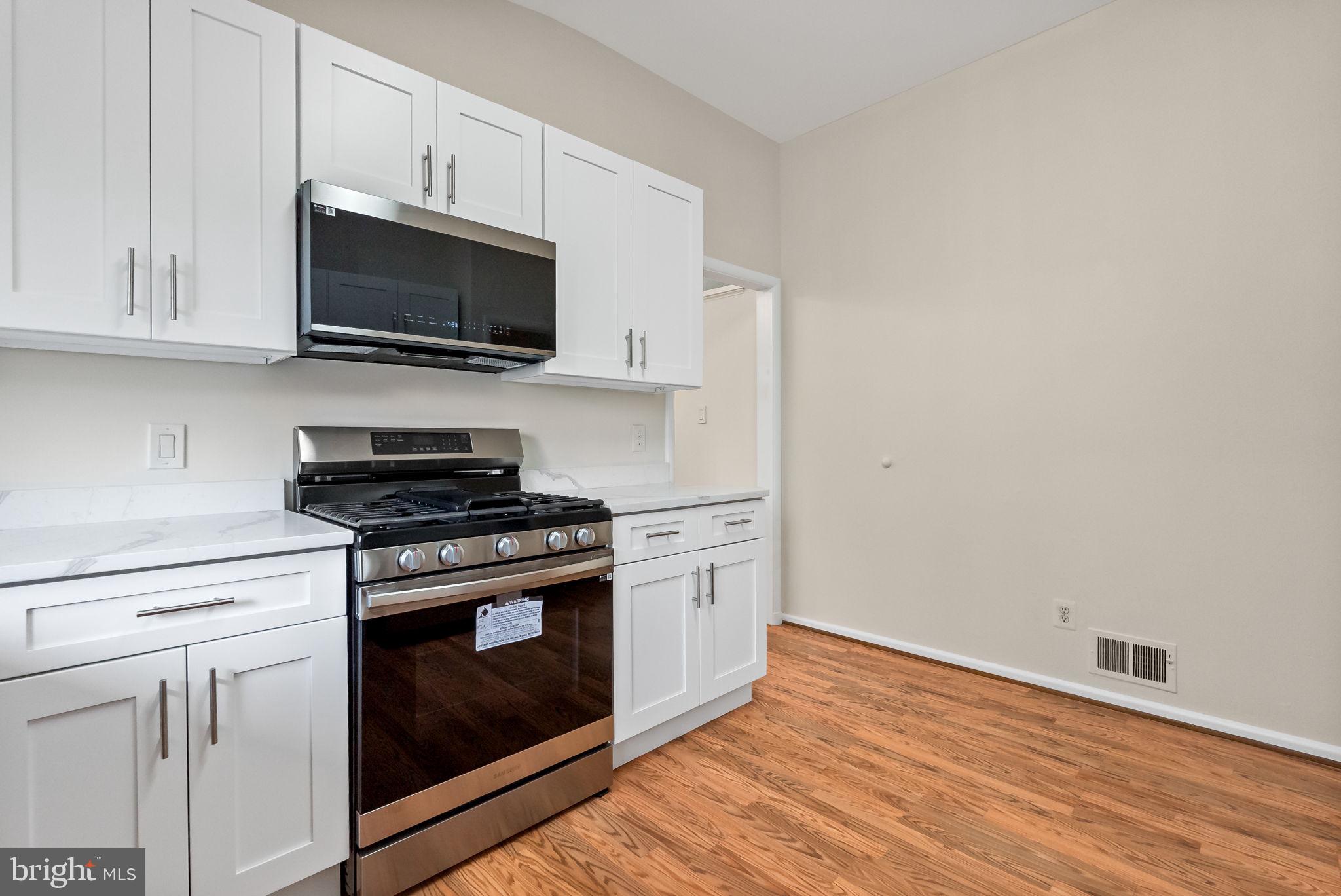 ROSEMONT - Residential Lease