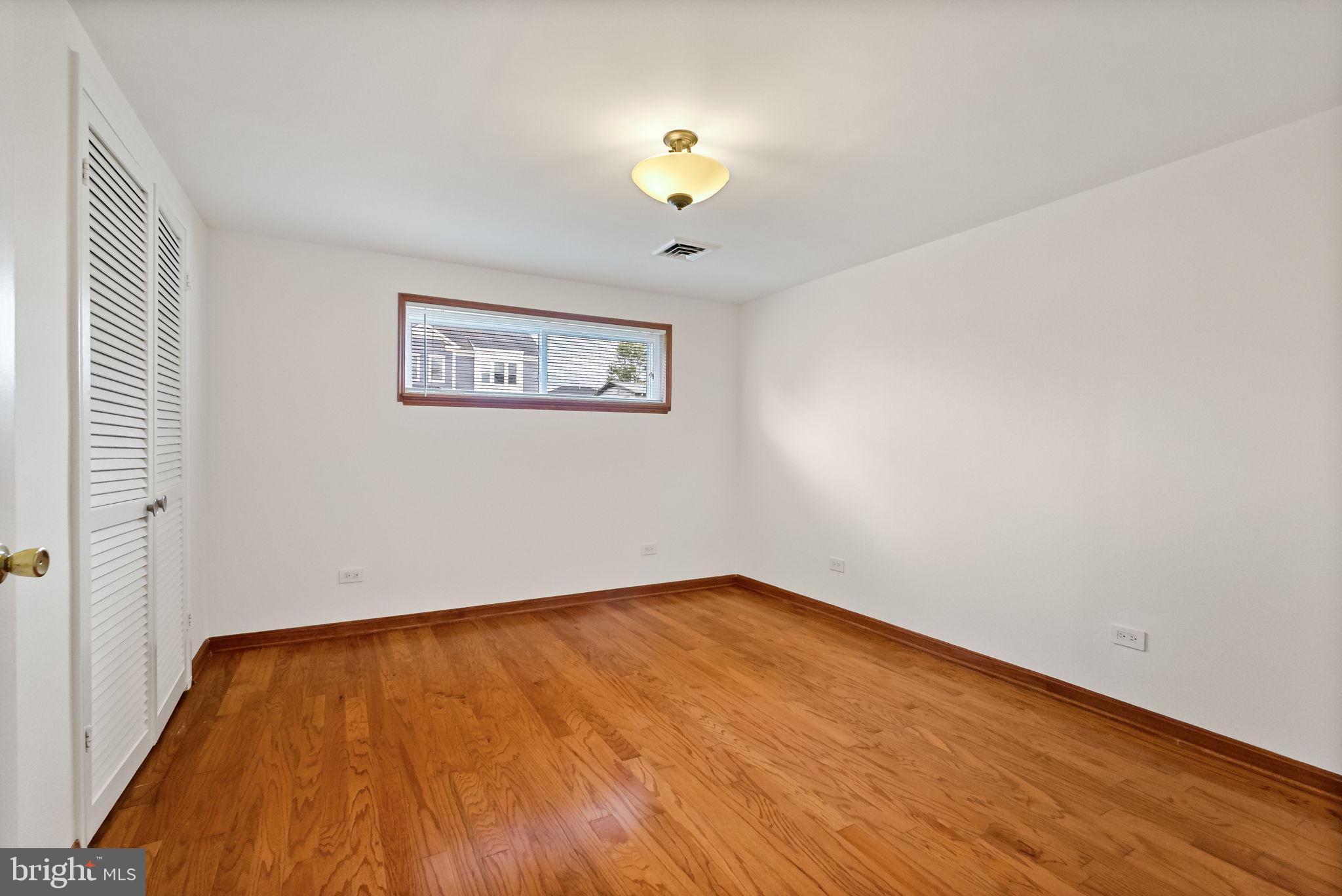 ROSEMONT - Residential Lease