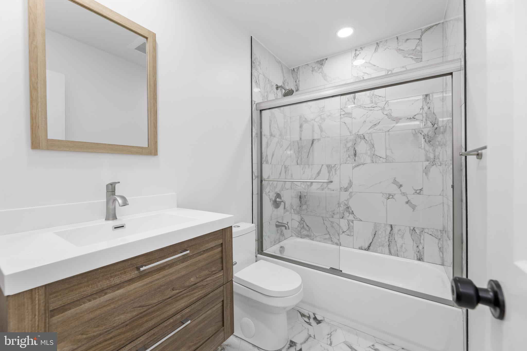 WOODLEY - Residential Lease