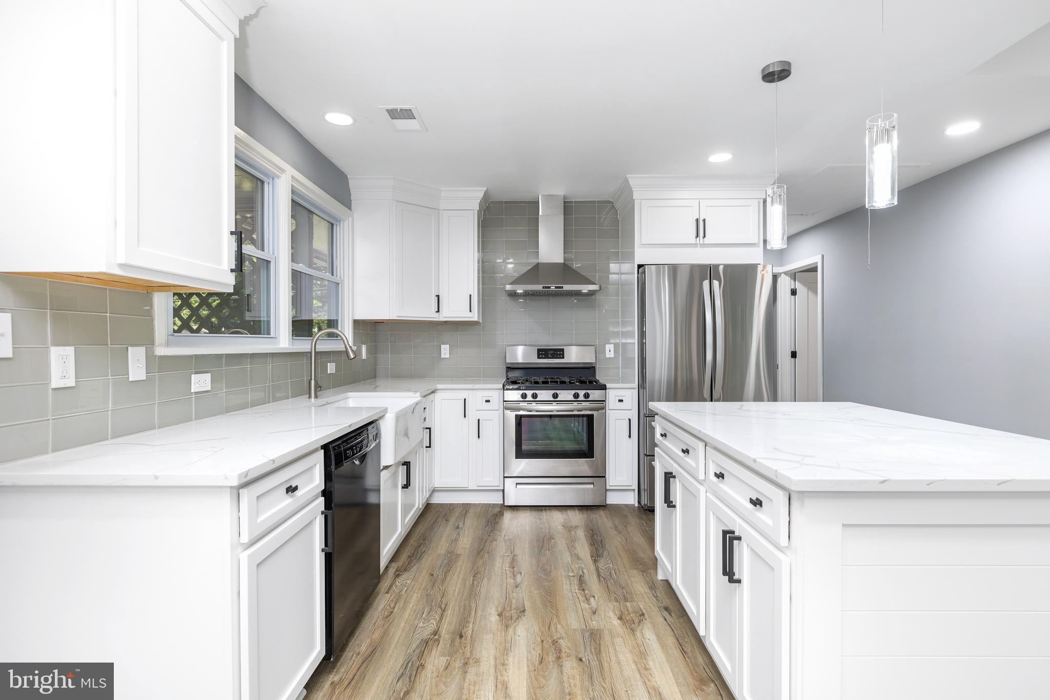 3128 MANOR ROAD