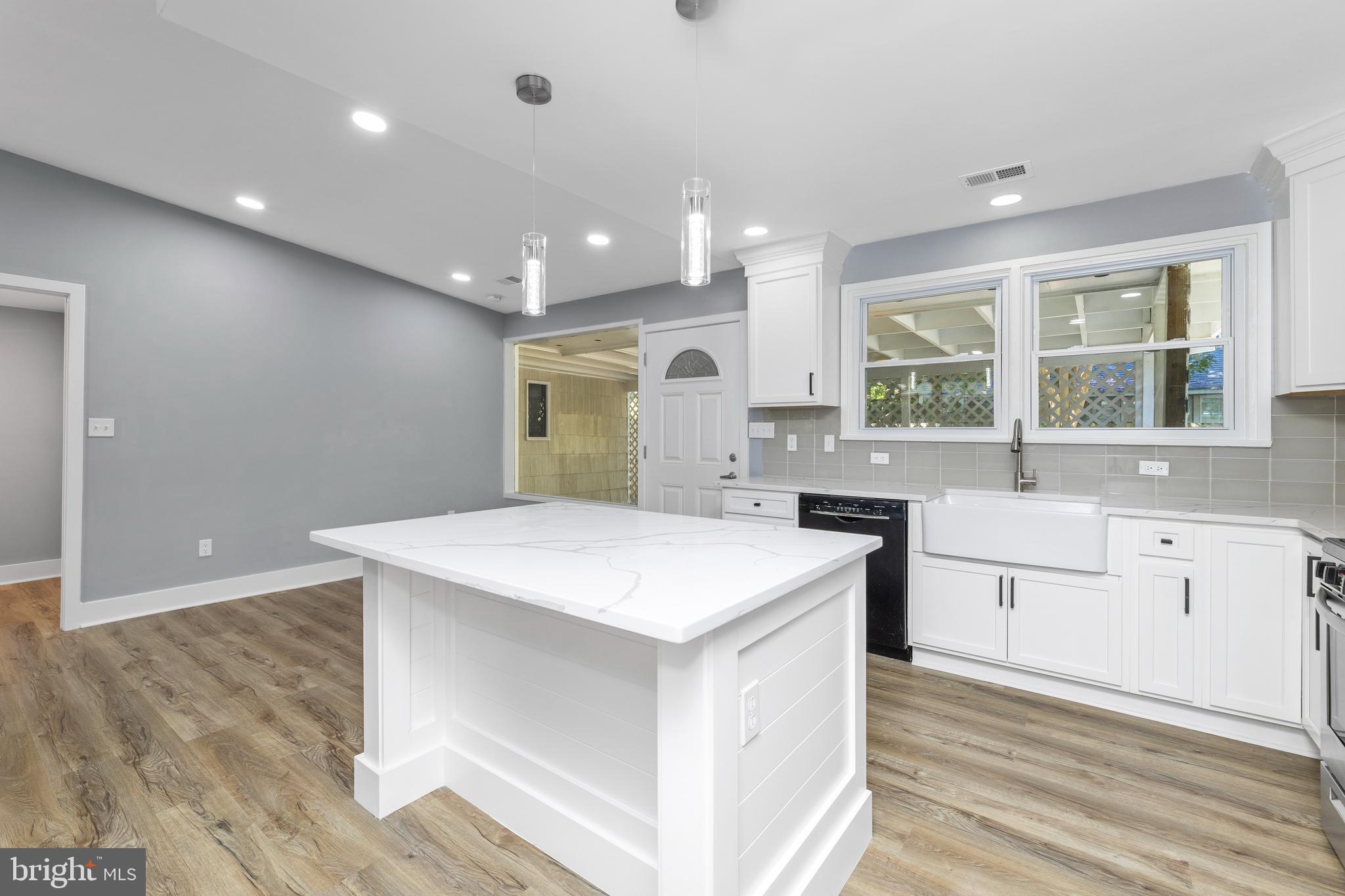 WOODLEY - Residential Lease