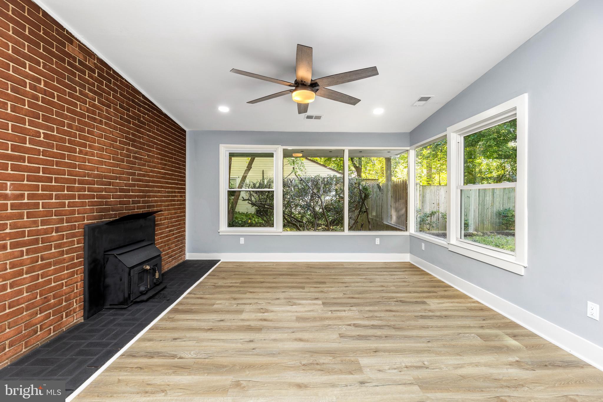 WOODLEY - Residential Lease