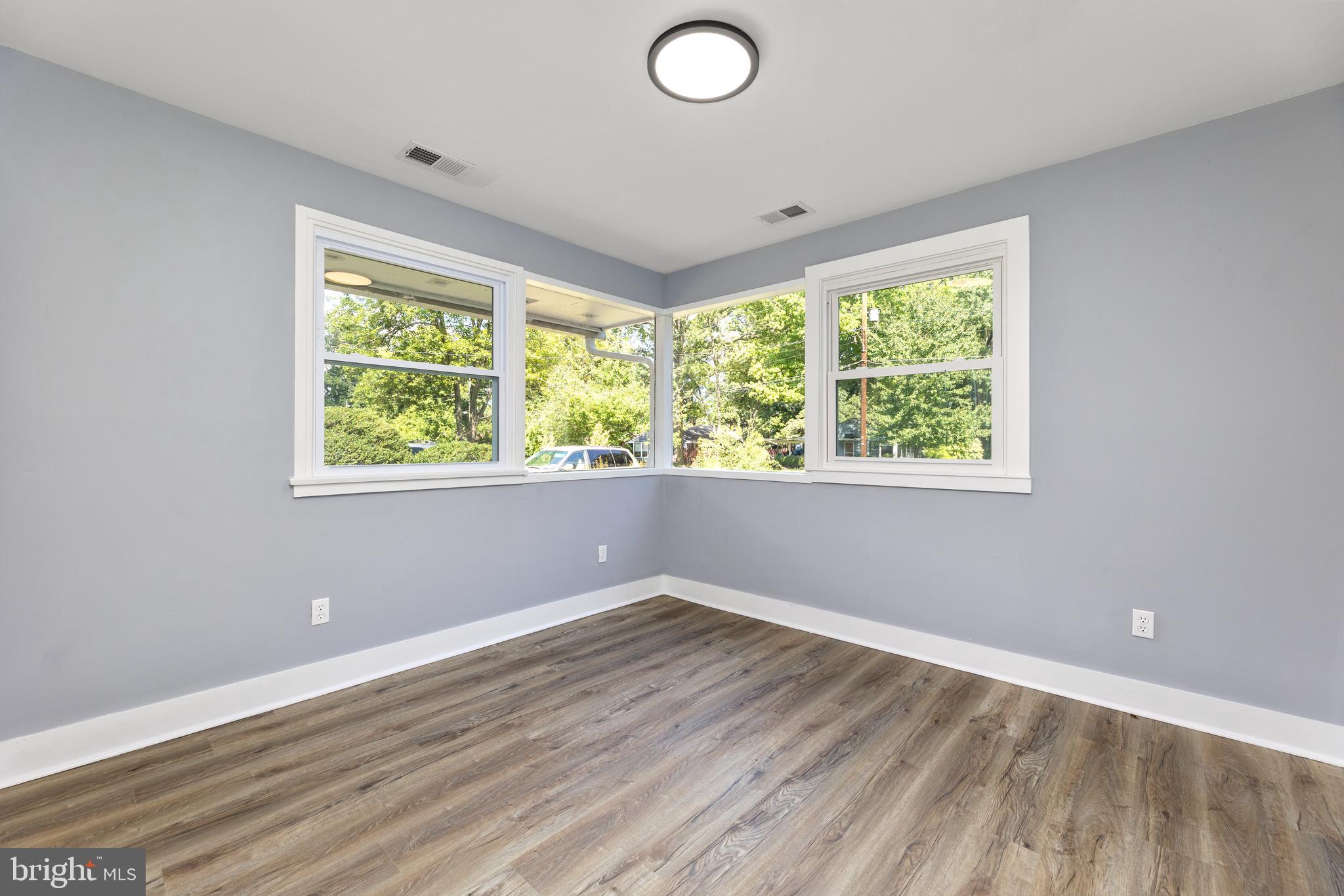 WOODLEY - Residential Lease