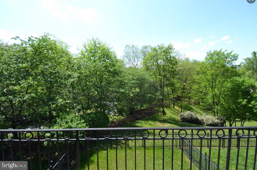 RIVER CREEK - Residential