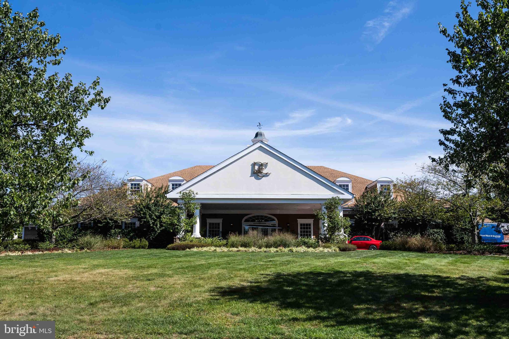 RIVER CREEK - Residential