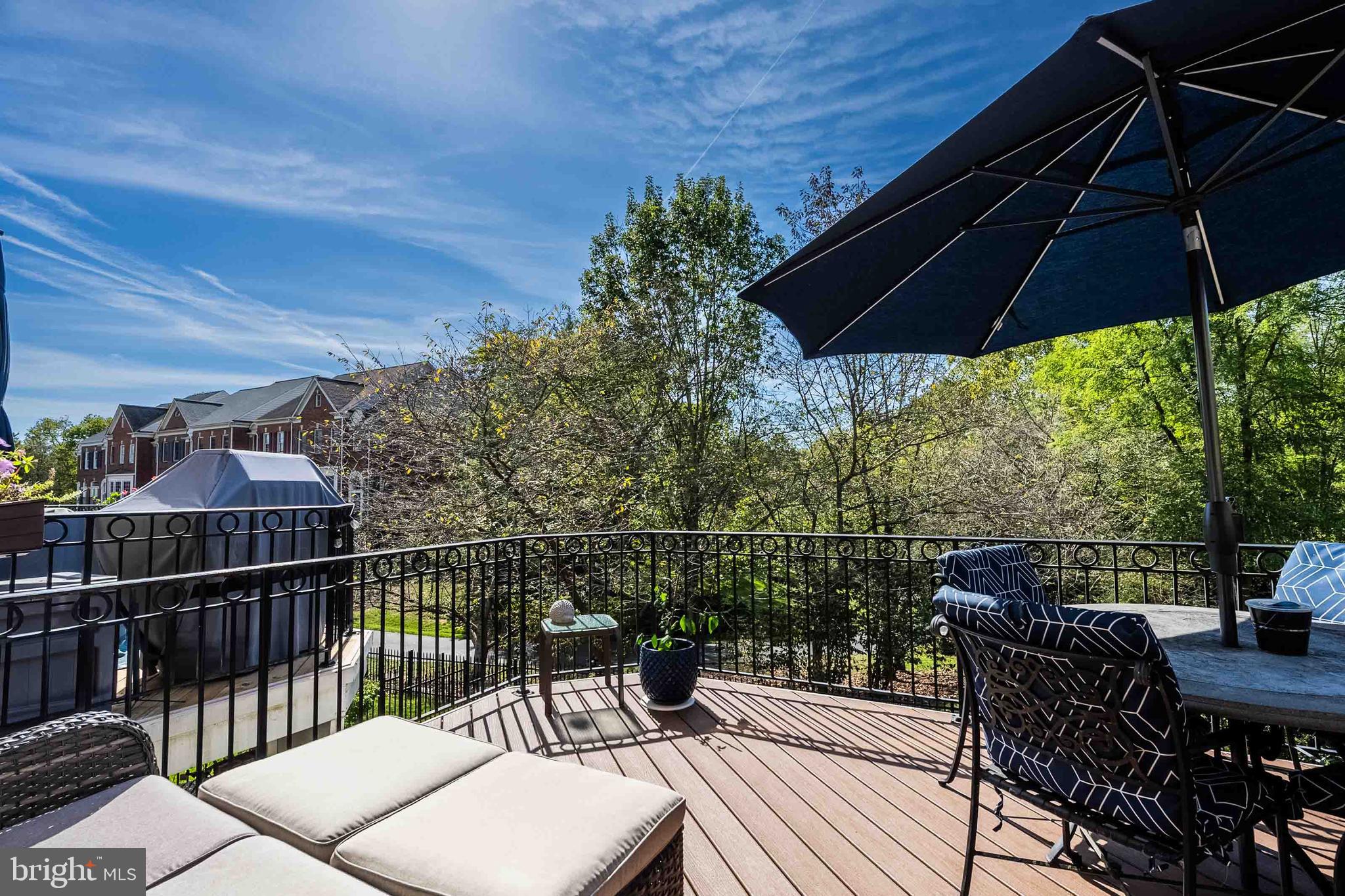 RIVER CREEK - Residential