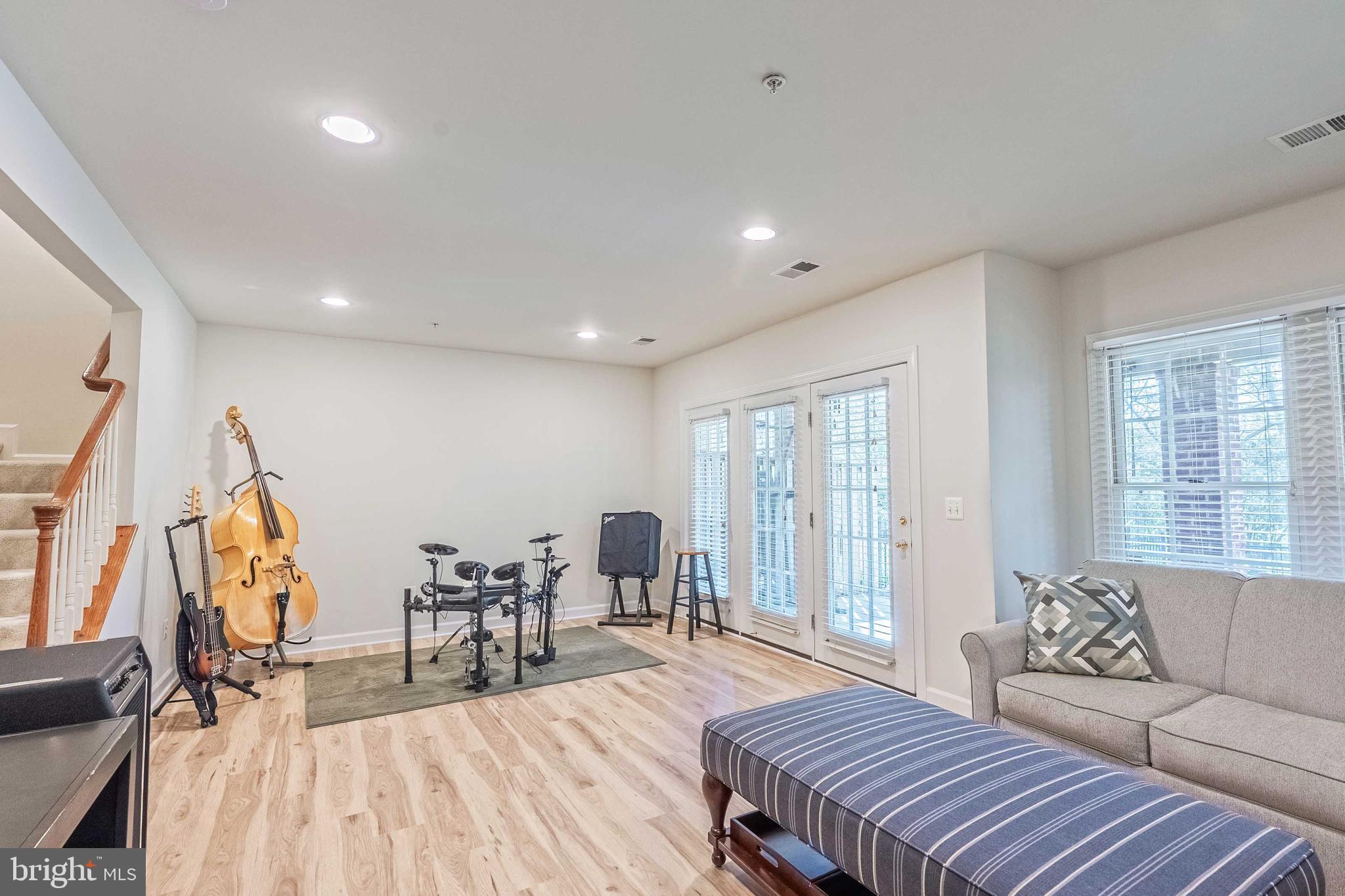 RIVER CREEK - Residential