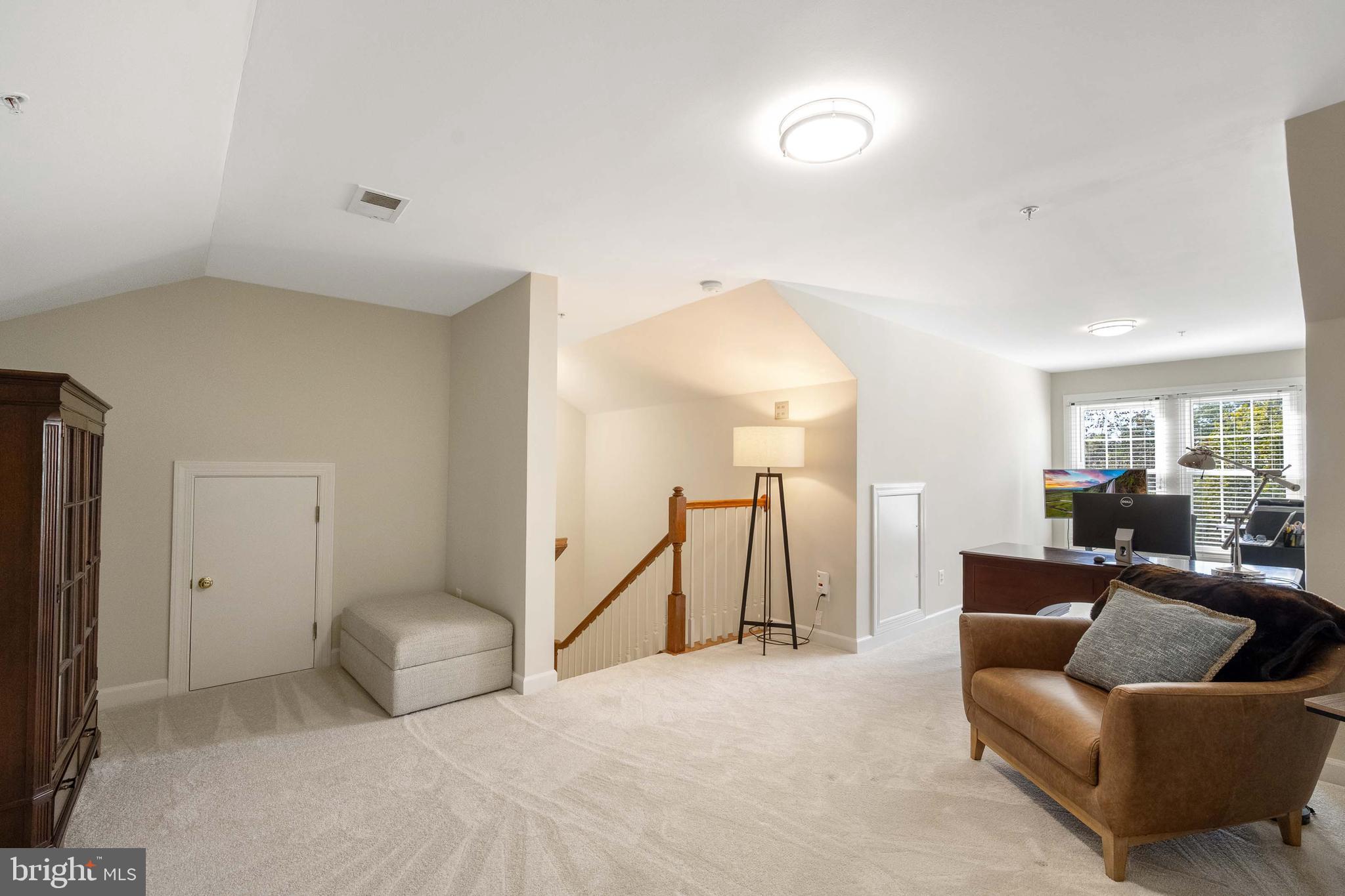 RIVER CREEK - Residential