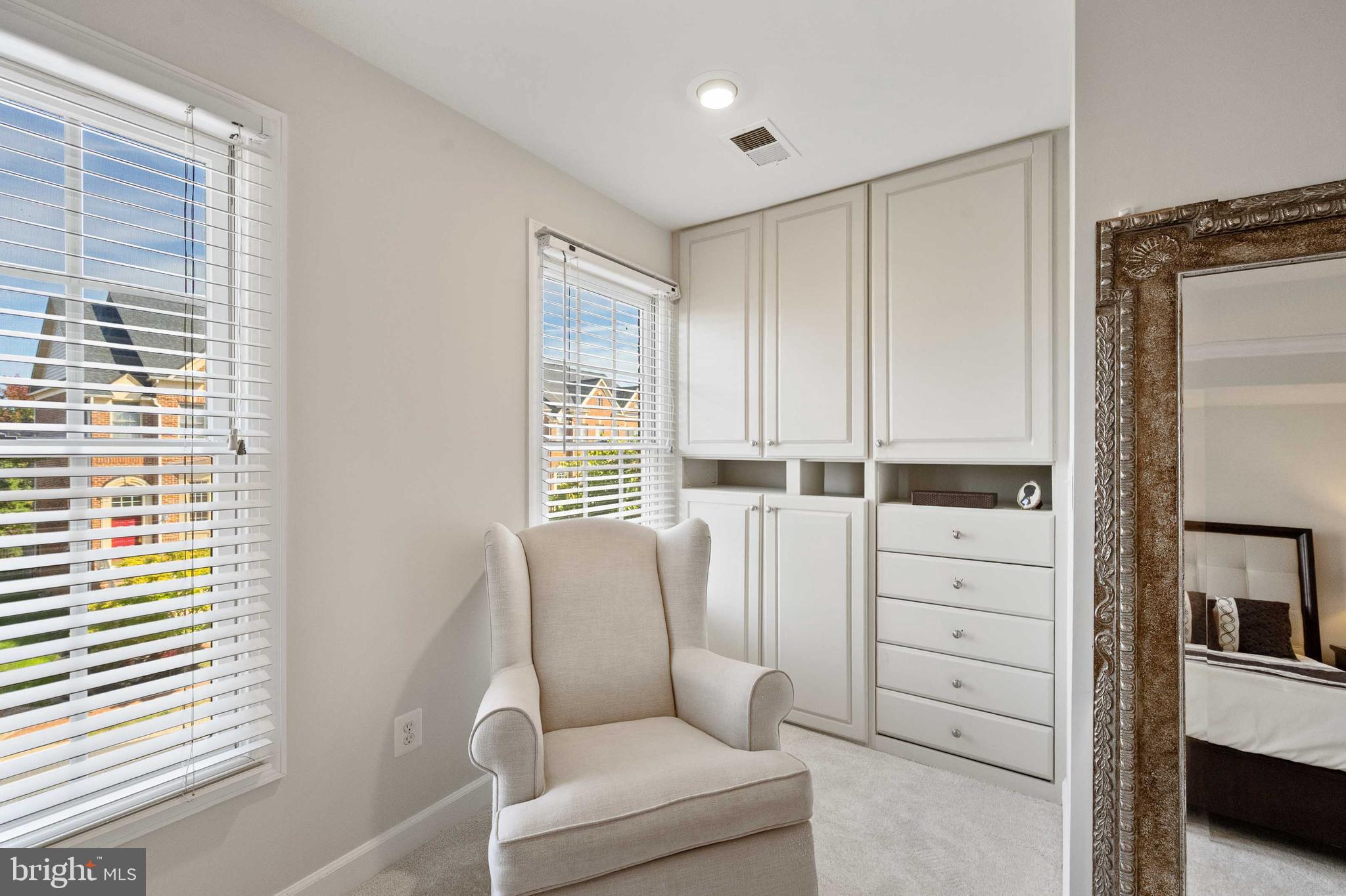 RIVER CREEK - Residential