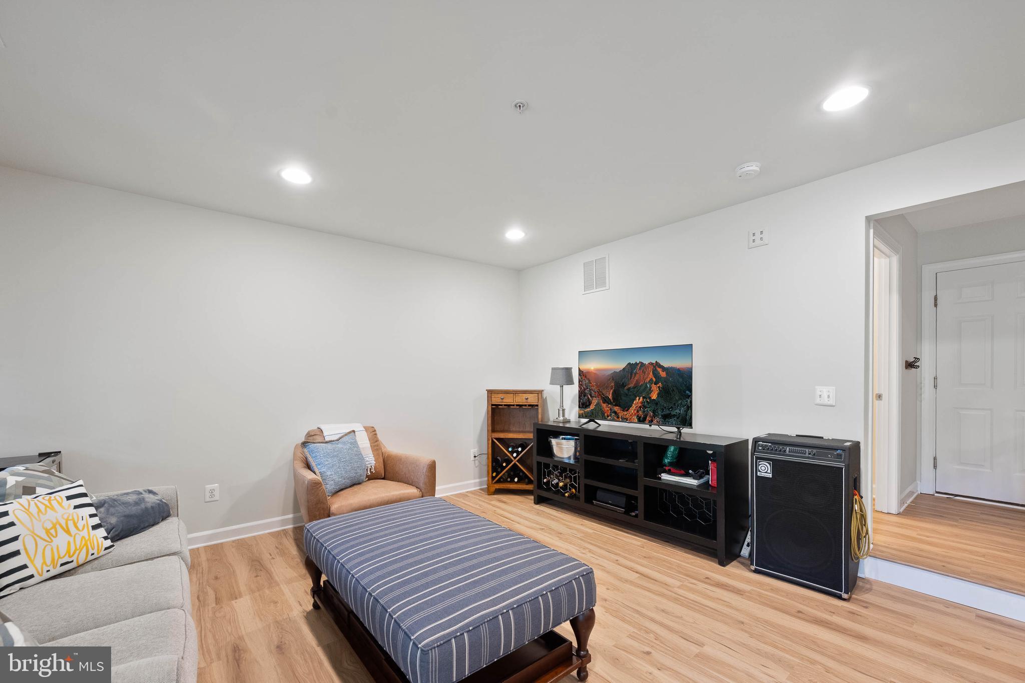 RIVER CREEK - Residential