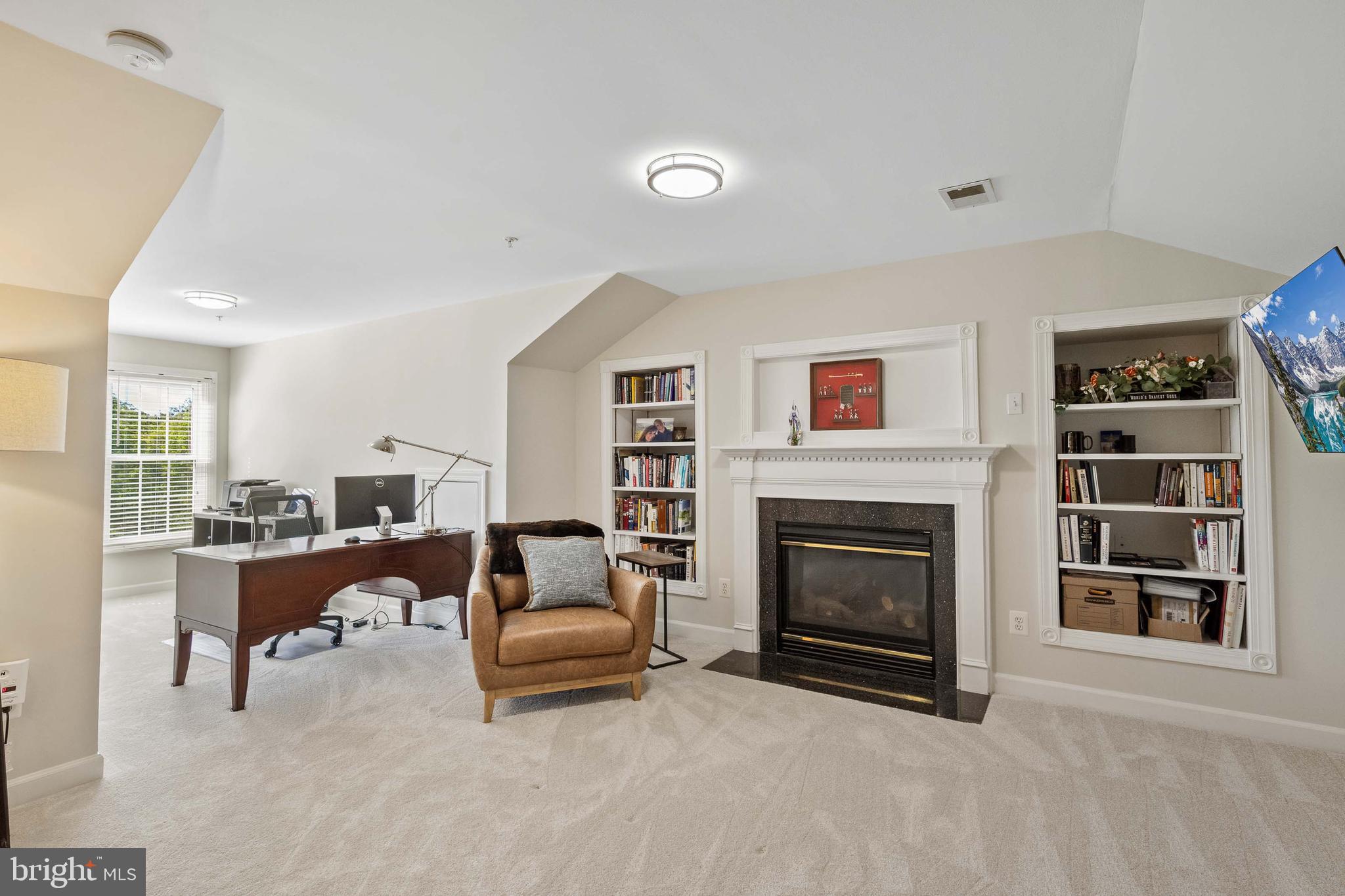 RIVER CREEK - Residential