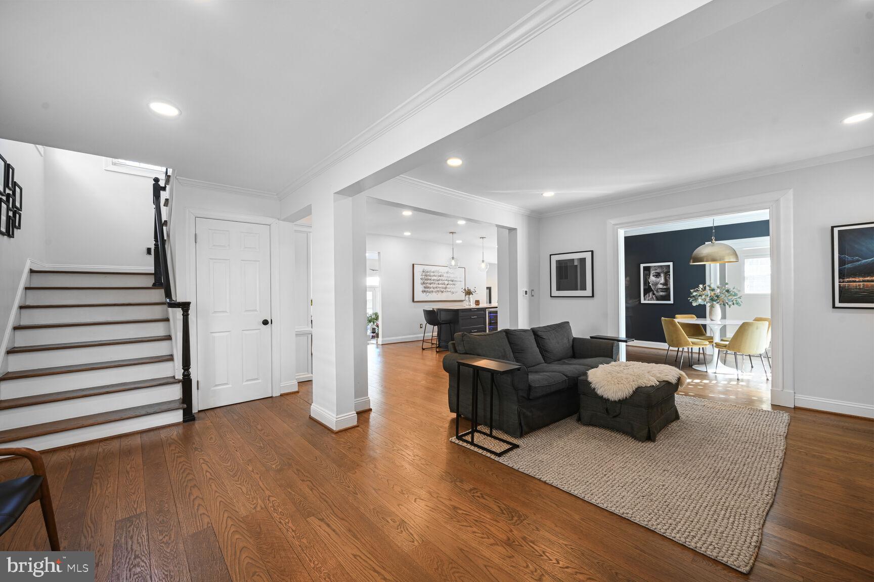 CHEVY CHASE - Residential