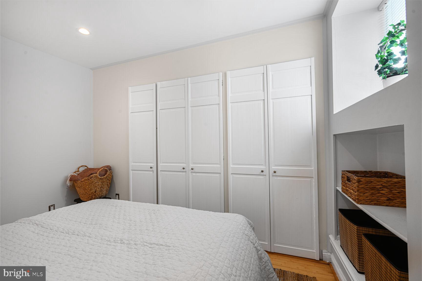 CHEVY CHASE - Residential