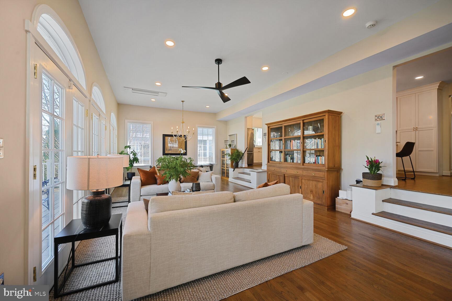 CHEVY CHASE - Residential