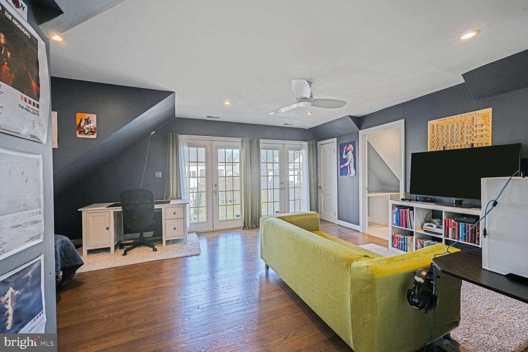 CHEVY CHASE - Residential