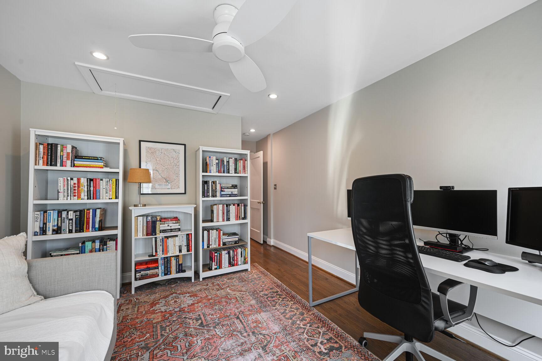 CHEVY CHASE - Residential