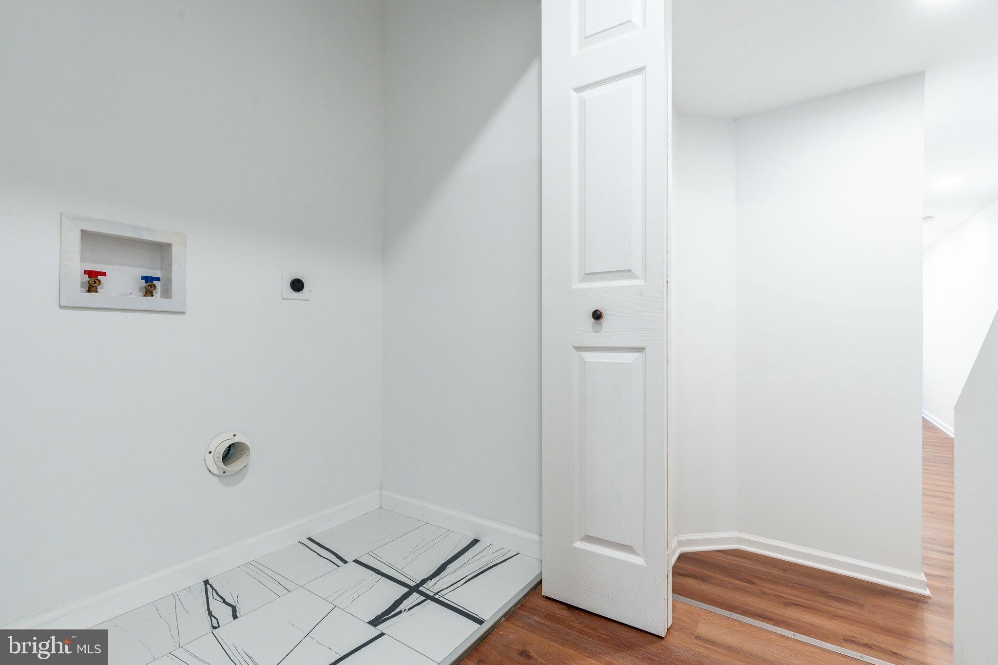 NORRISTOWN - Residential