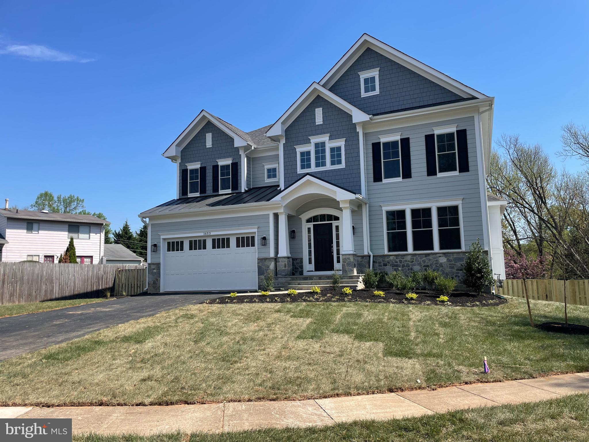 THE TRAILS - Residential