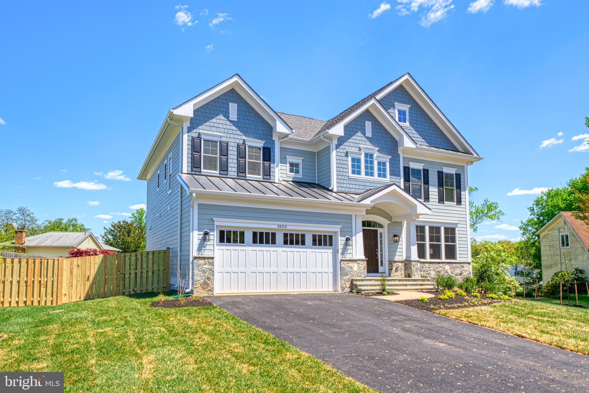 THE TRAILS - Residential