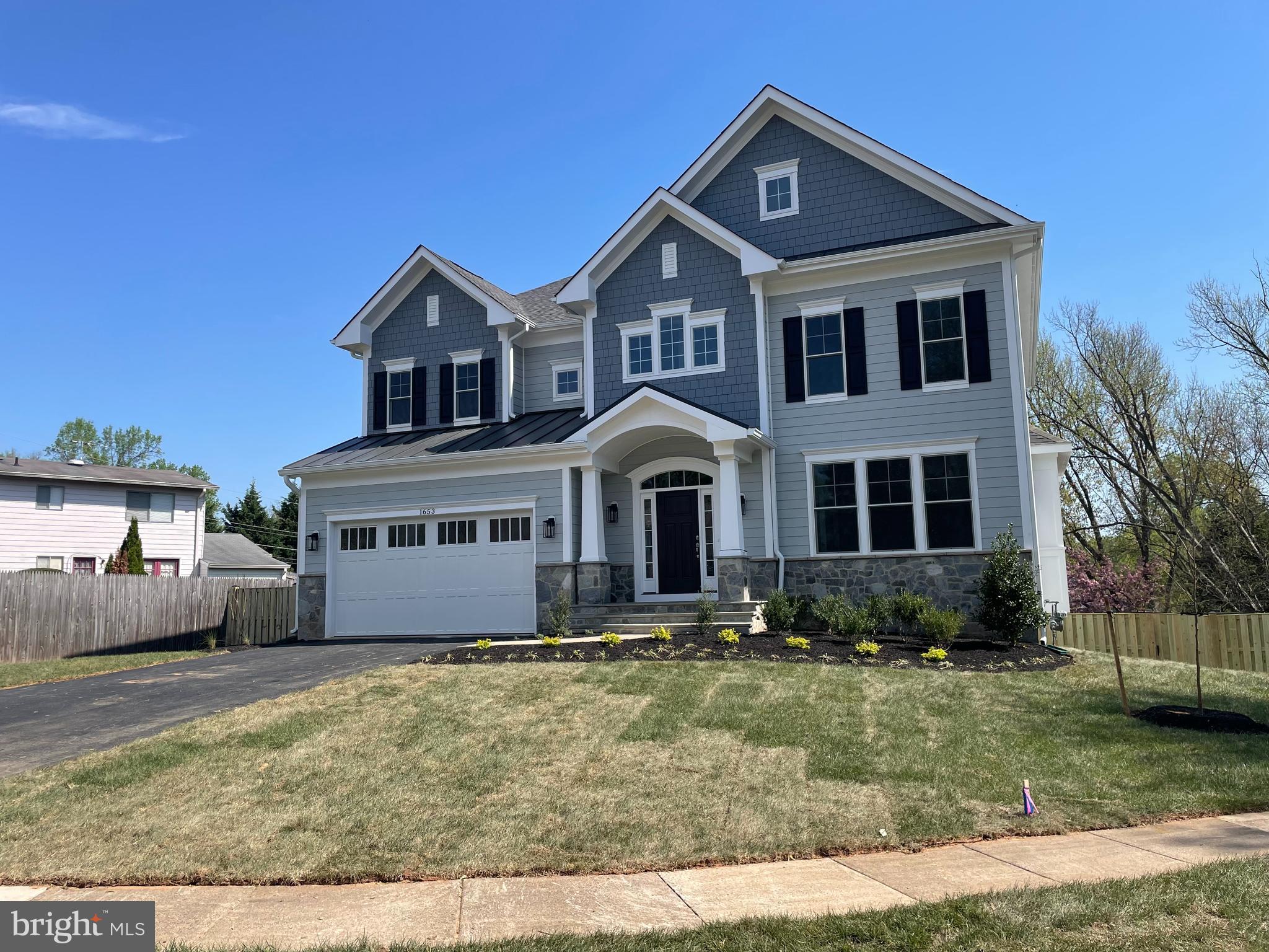 THE TRAILS - Residential