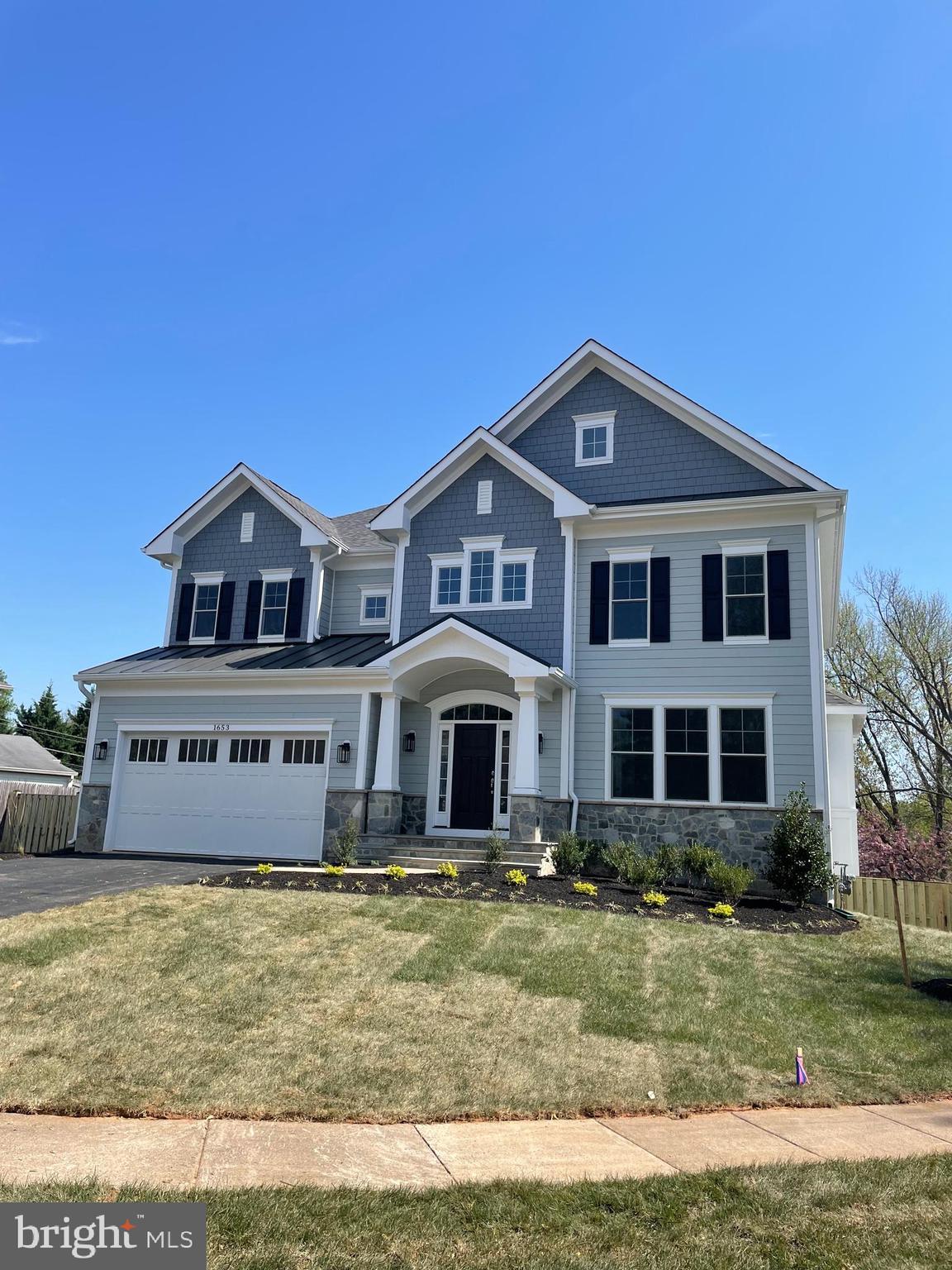 THE TRAILS - Residential