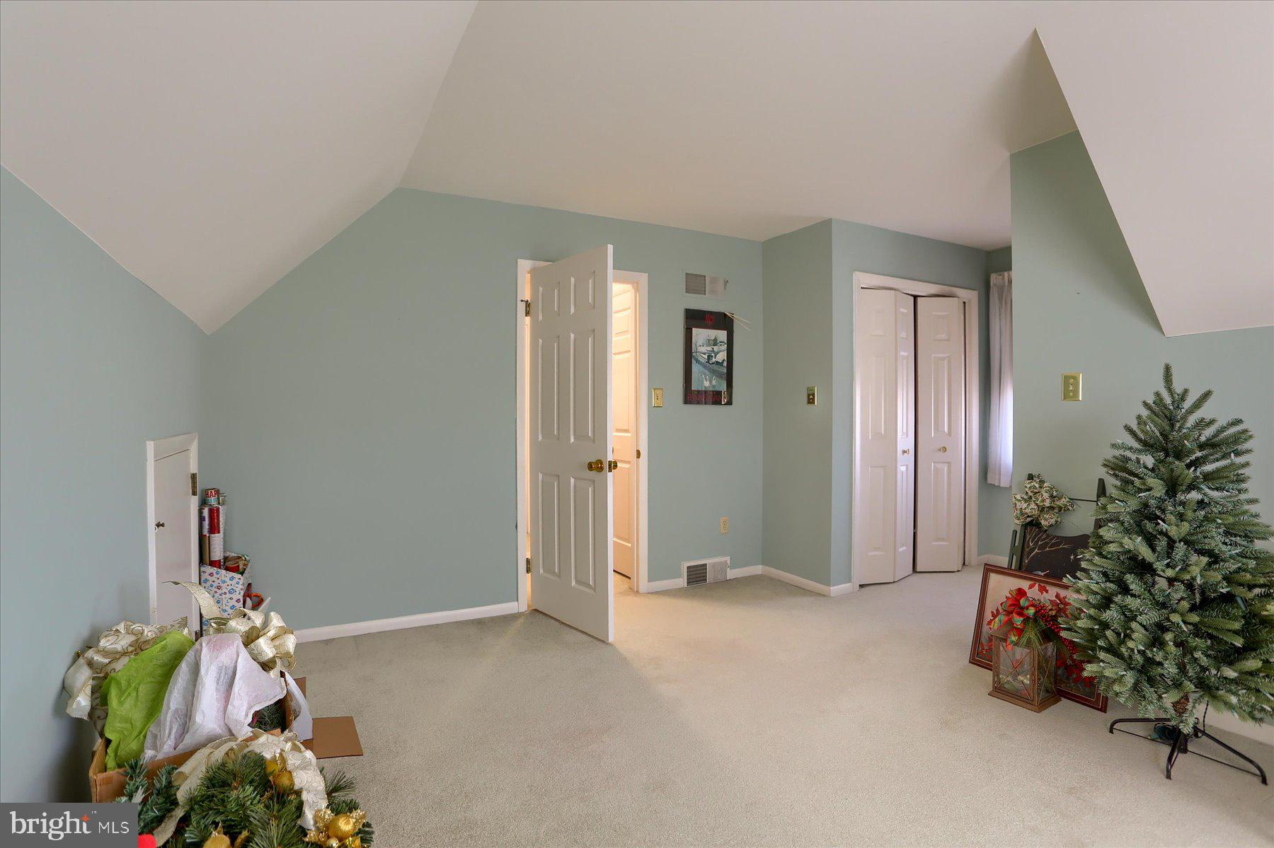 HERITAGE ACRES - Residential