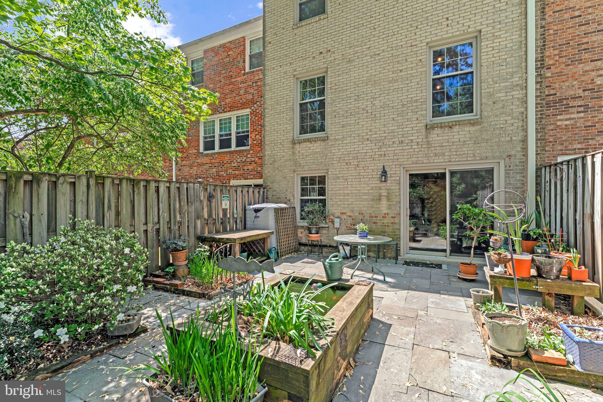 VIENNA COMMONS - Residential