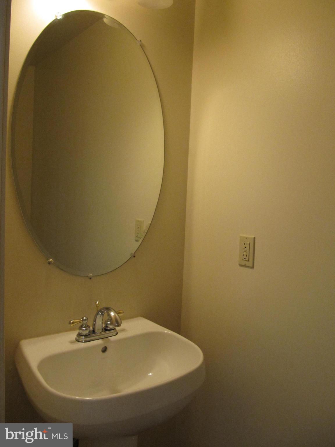 HAHN PROPERTY - Residential Lease