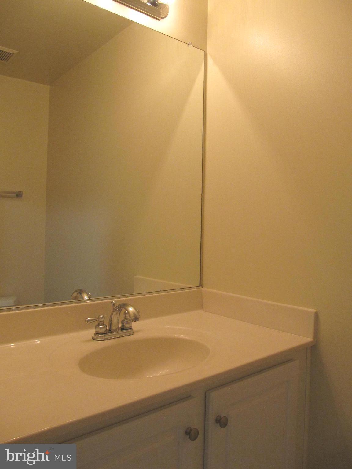 HAHN PROPERTY - Residential Lease