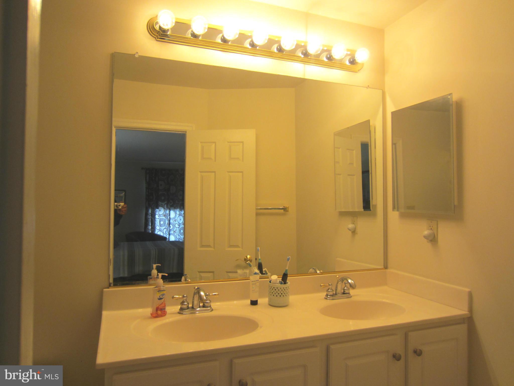 HAHN PROPERTY - Residential Lease