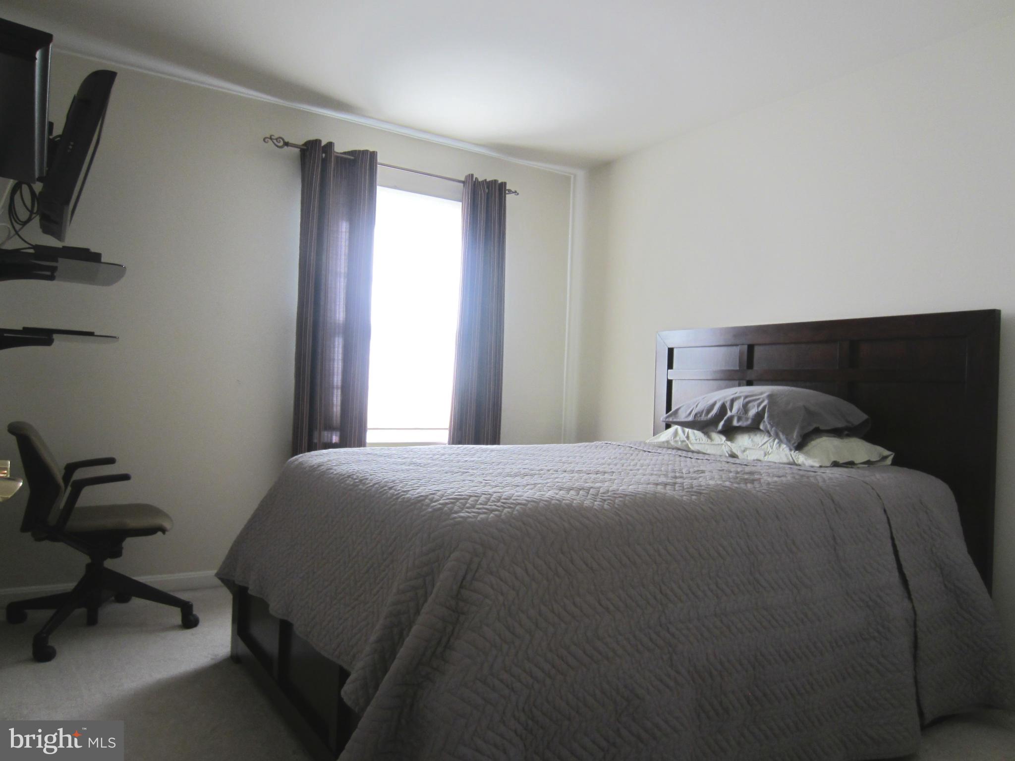 HAHN PROPERTY - Residential Lease