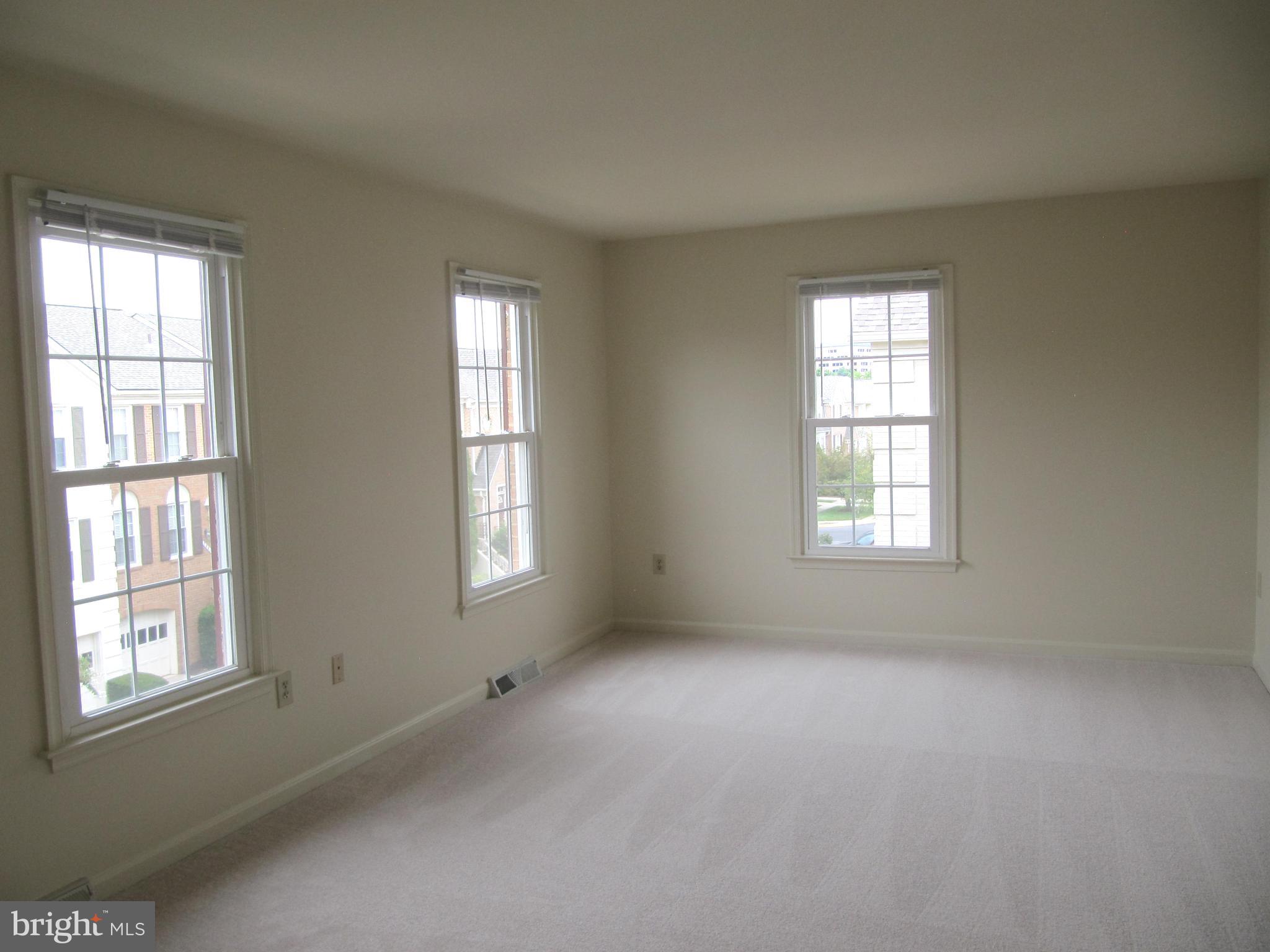 HAHN PROPERTY - Residential Lease