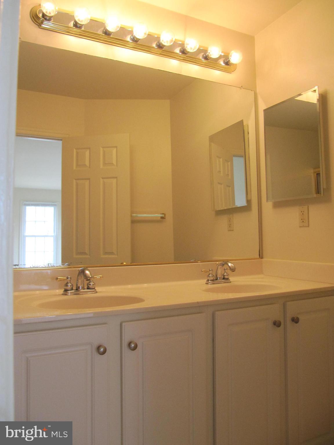 HAHN PROPERTY - Residential Lease