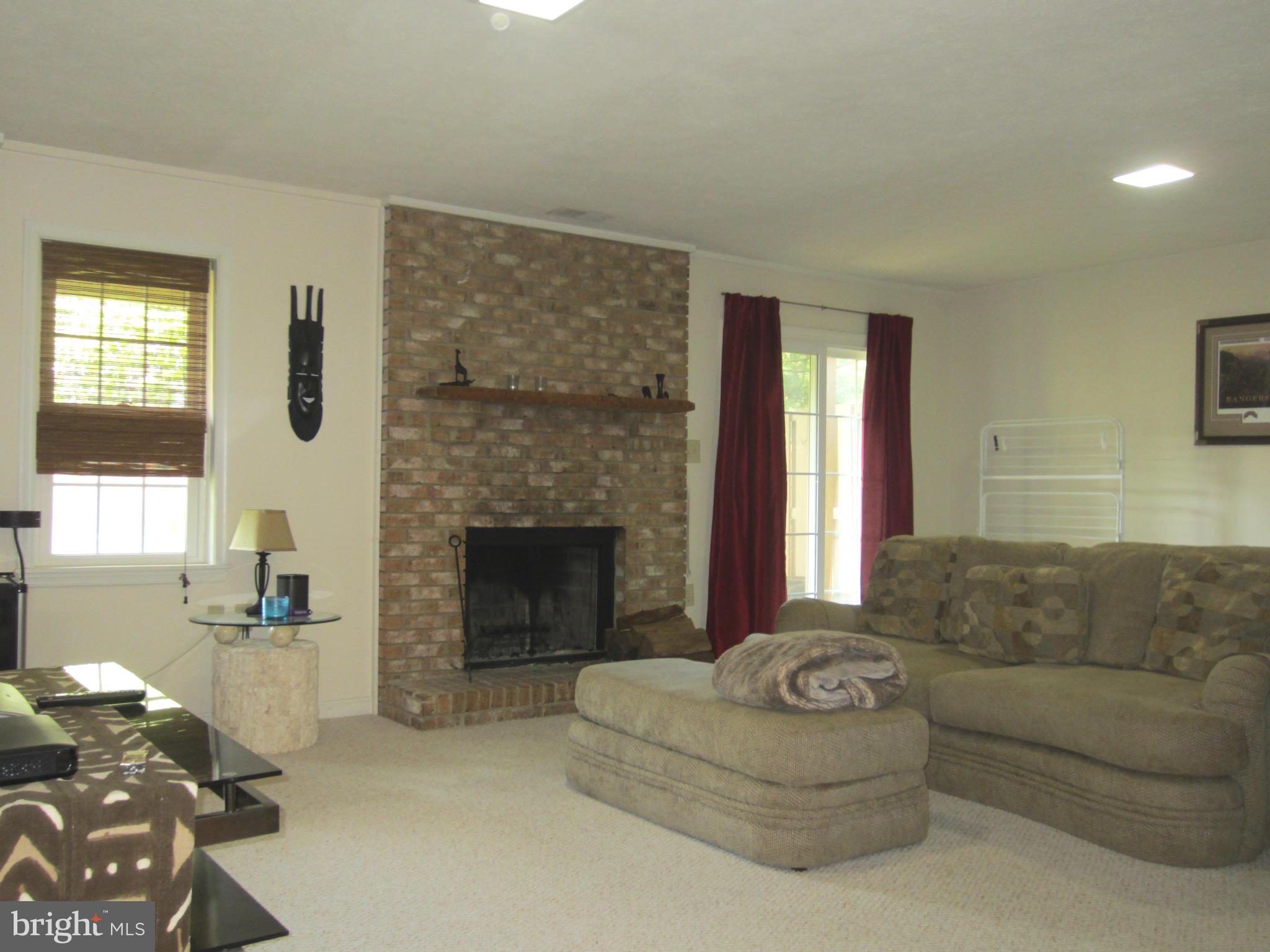 HAHN PROPERTY - Residential Lease