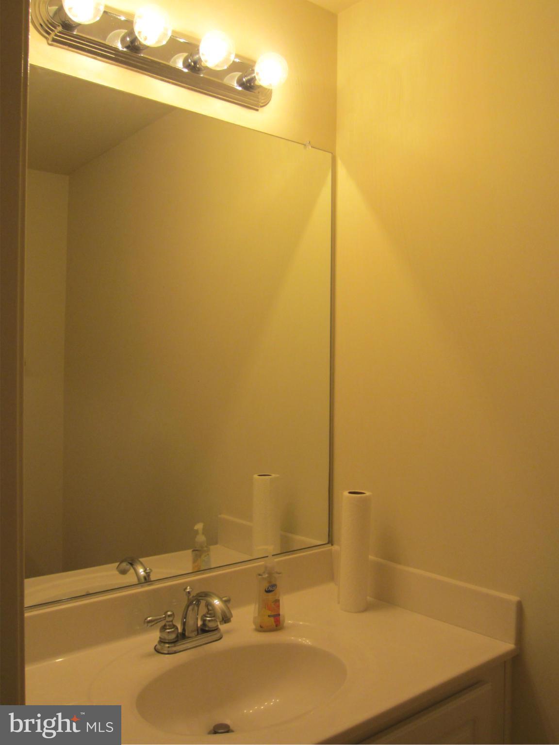 HAHN PROPERTY - Residential Lease