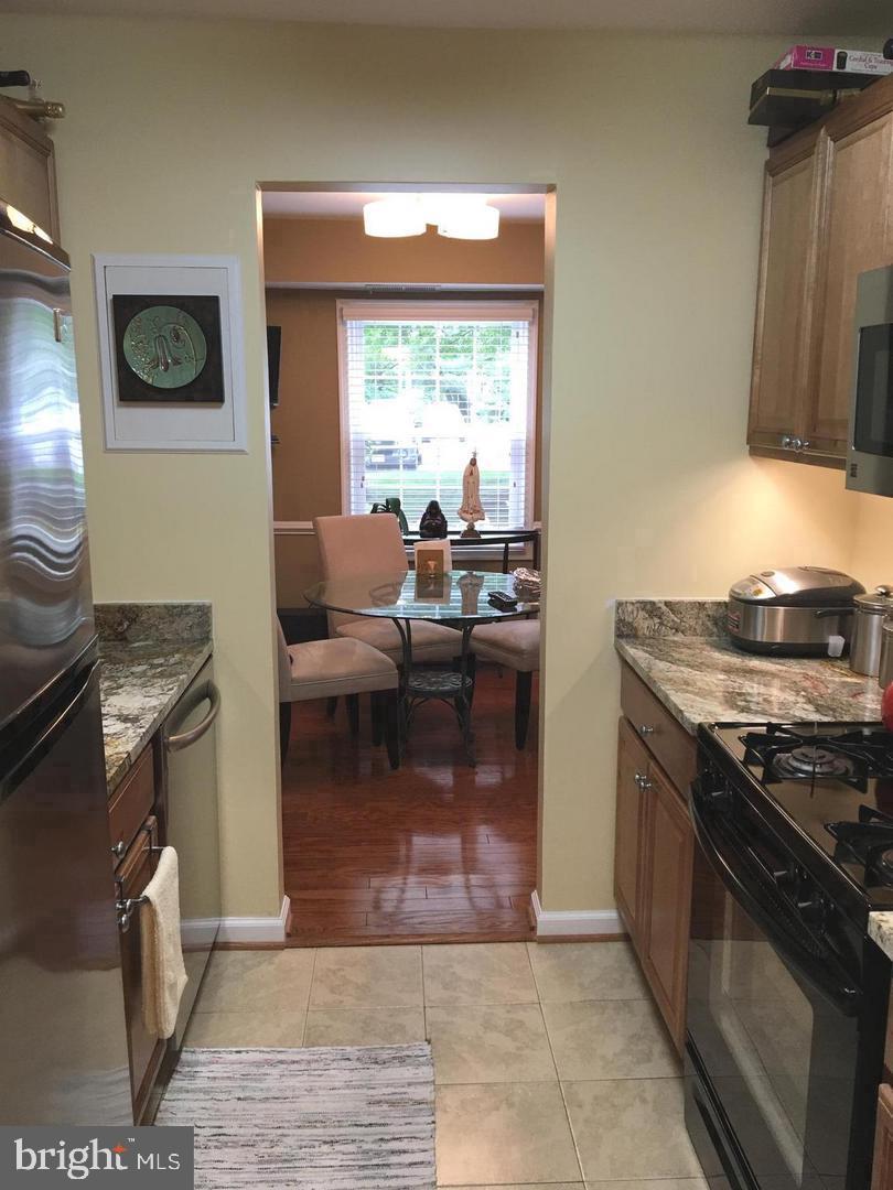 LYNDHURST CONDOS - Residential Lease