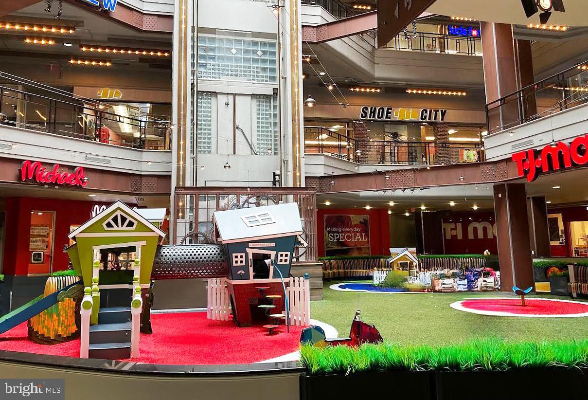 SNOWDENS MILL - Residential