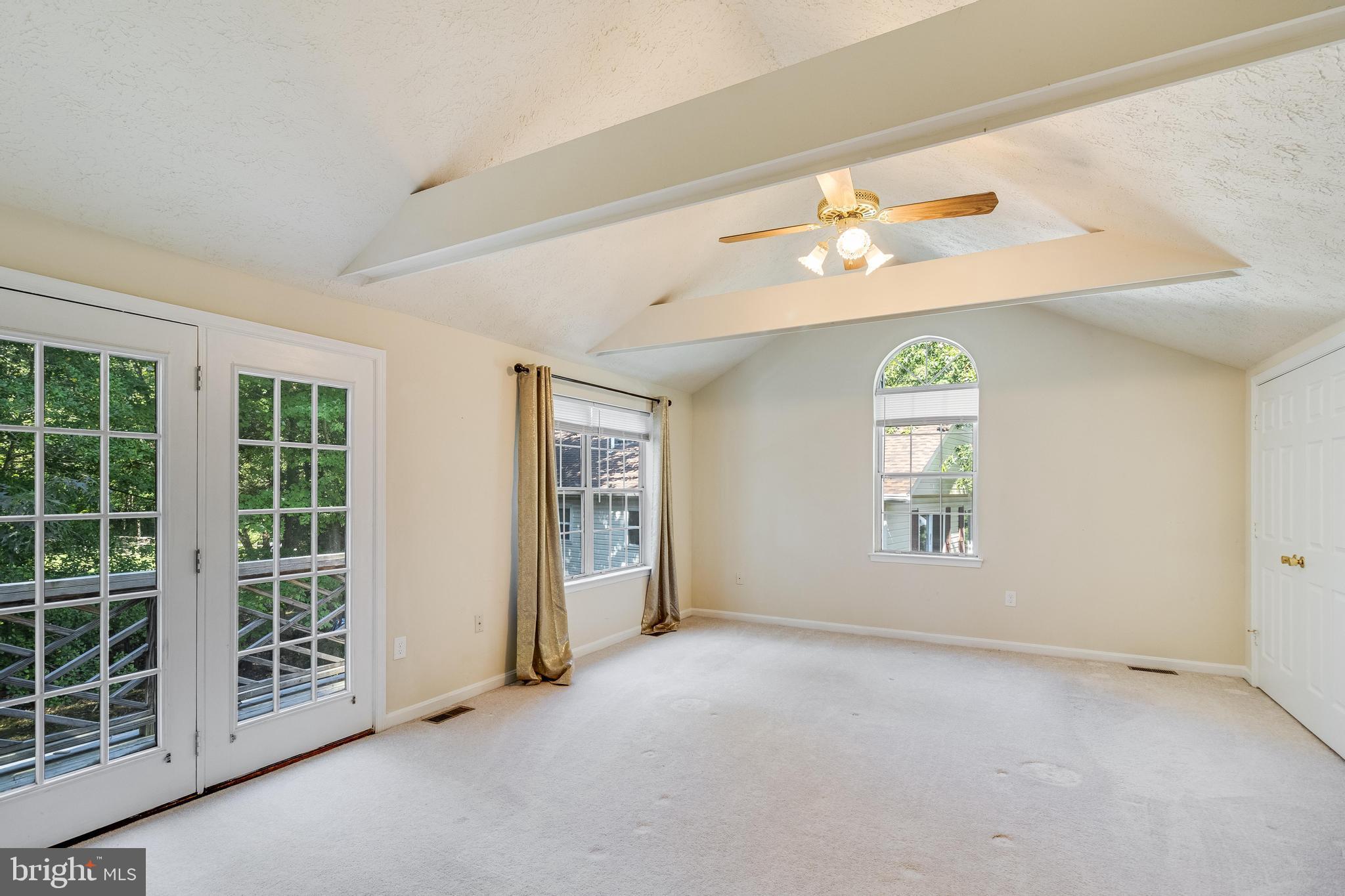 HAMPSHIRE - Residential