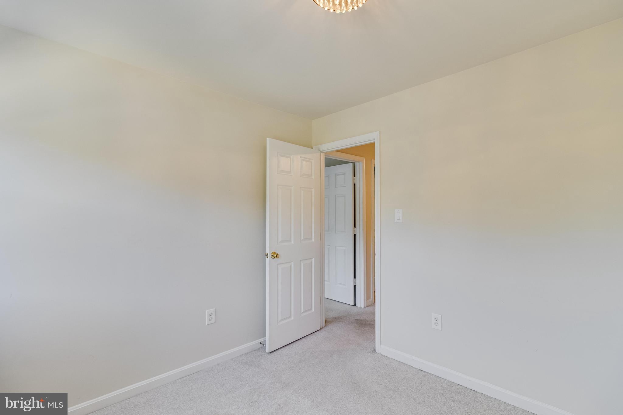 HAMPSHIRE - Residential