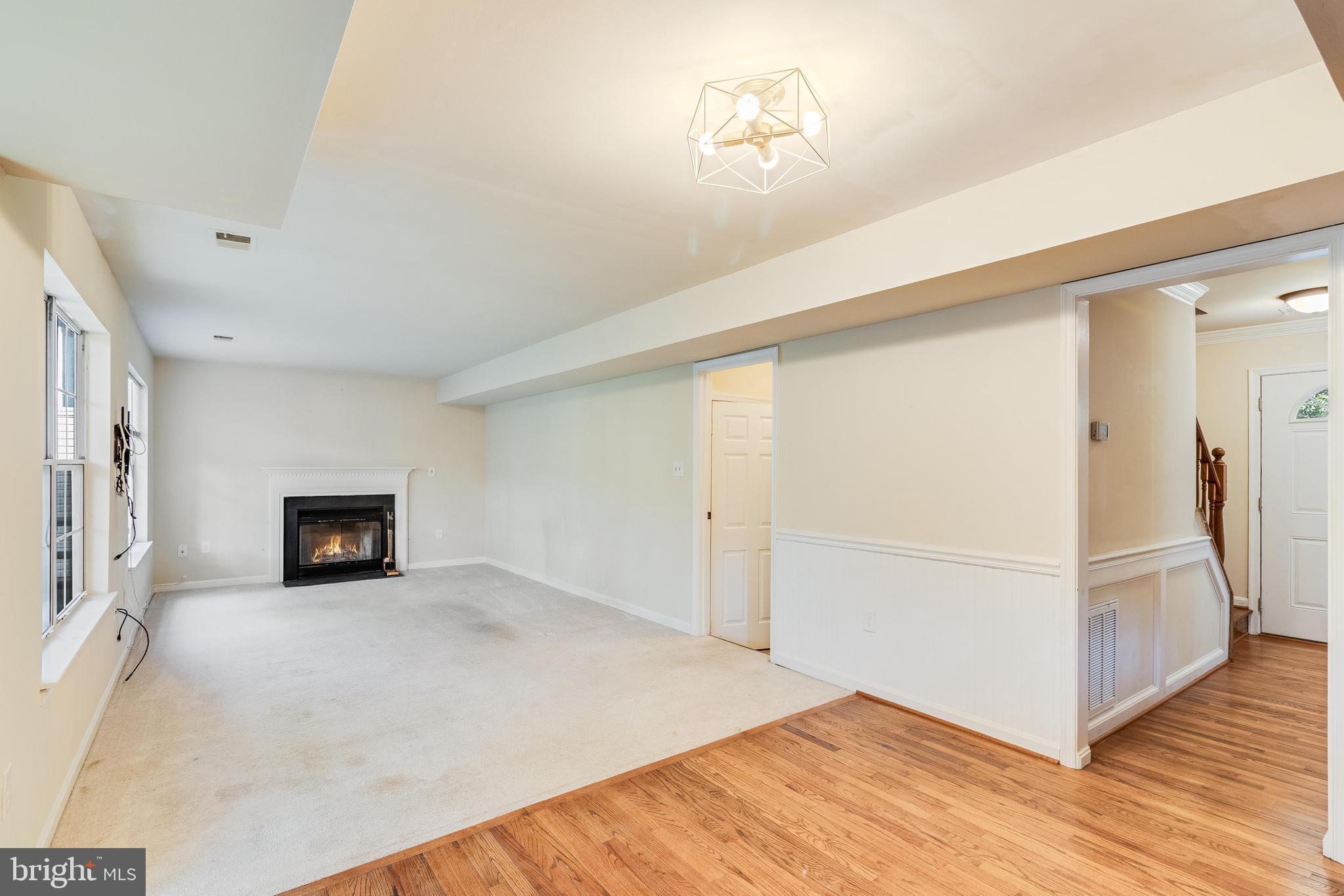 HAMPSHIRE - Residential